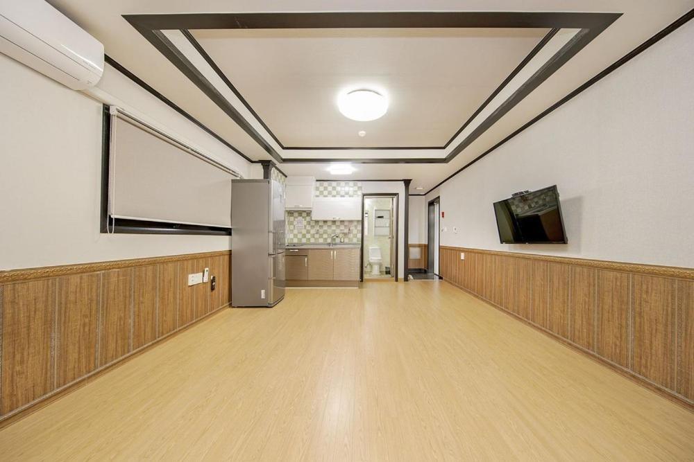 Boryeong Daecheon Sun And Moon Pension Room photo