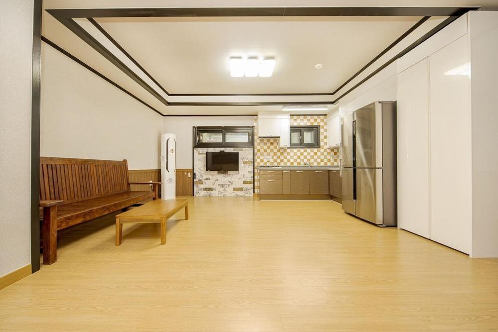 Boryeong Daecheon Sun And Moon Pension Room photo