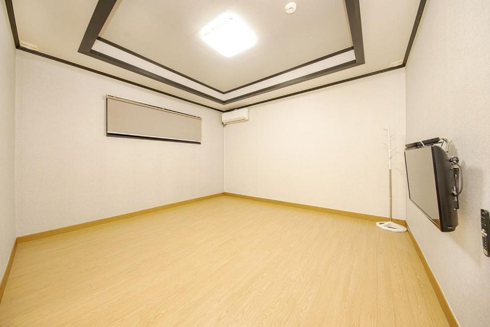 Boryeong Daecheon Sun And Moon Pension Room photo